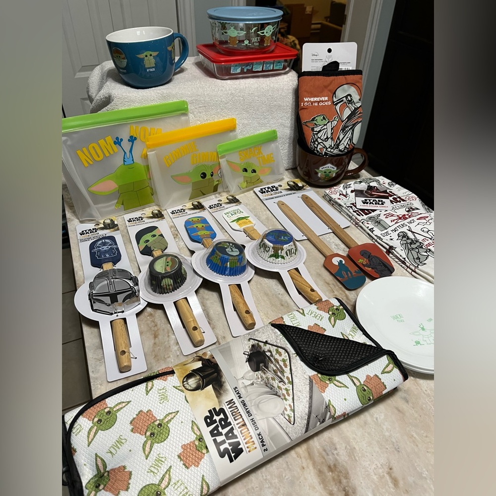 Baby Yoda kitchen Set